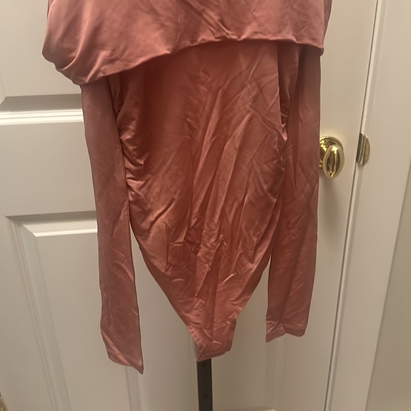 NIGHT NIGHT JONATHAN SIMKHAI COLD-SHOULDER LACE-TRIMMED JERSEY BODYSUIT IN BLUSH - Picture 7 of 12